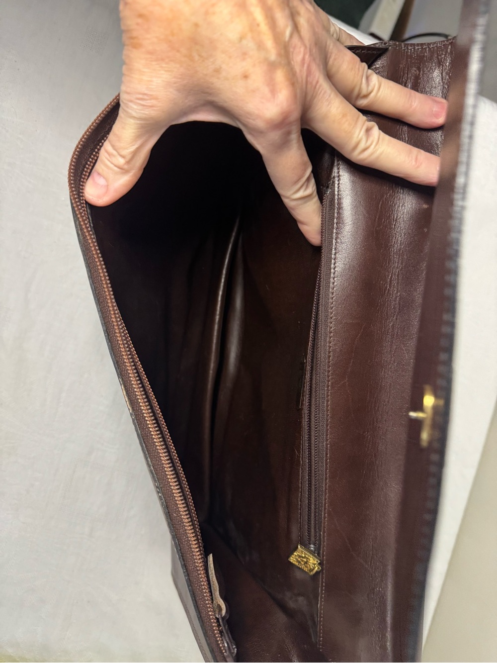 Anne Klein for Calderon brown leather briefcase - Picture 9 of 16